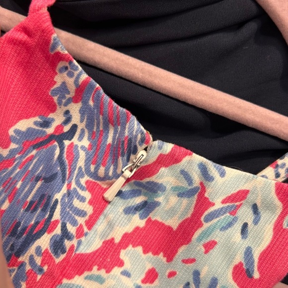 Lilly Pulitzer Pink Blue Floral Halter Top Size 4 Sleeveless Summer - Picture 10 of 11